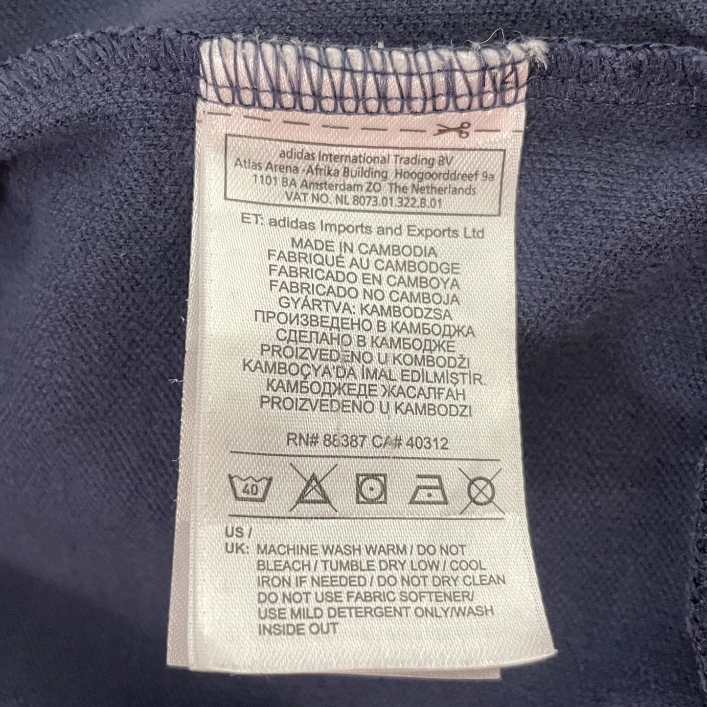 00s vintage 古着 ビンテージ アディダス adidas トラックジャケット 胸元ロゴ ストリート スポーツ カジュアル