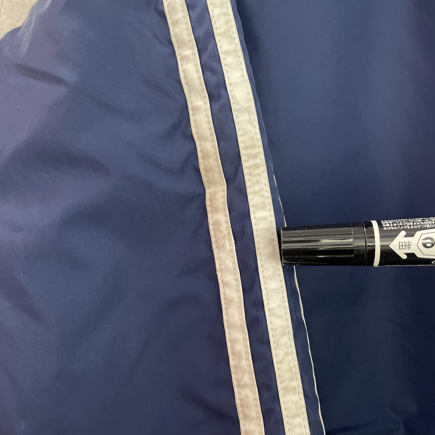 vintage 古着 ビンテージ アディダス Adidas ナイロンジャケット リバーシブル 刺繍ロゴ ストリート ラグランスリーブ ネイビー フリース