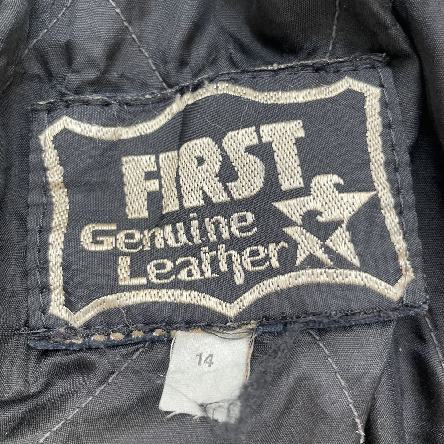 vintage 古着 ビンテージ FIRST STAR フリンジ付 レザー ライダースジャケット 牛革 YKK ライダース