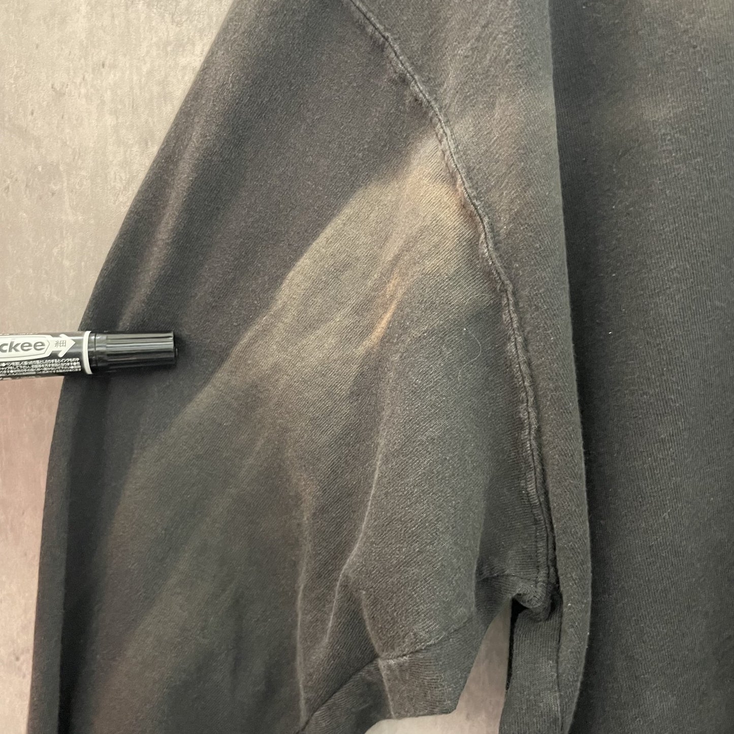 00s vintage 古着 ビンテージ カーハート Carhartt 長袖 ロンT フェード 鬼フェード フロントプリント