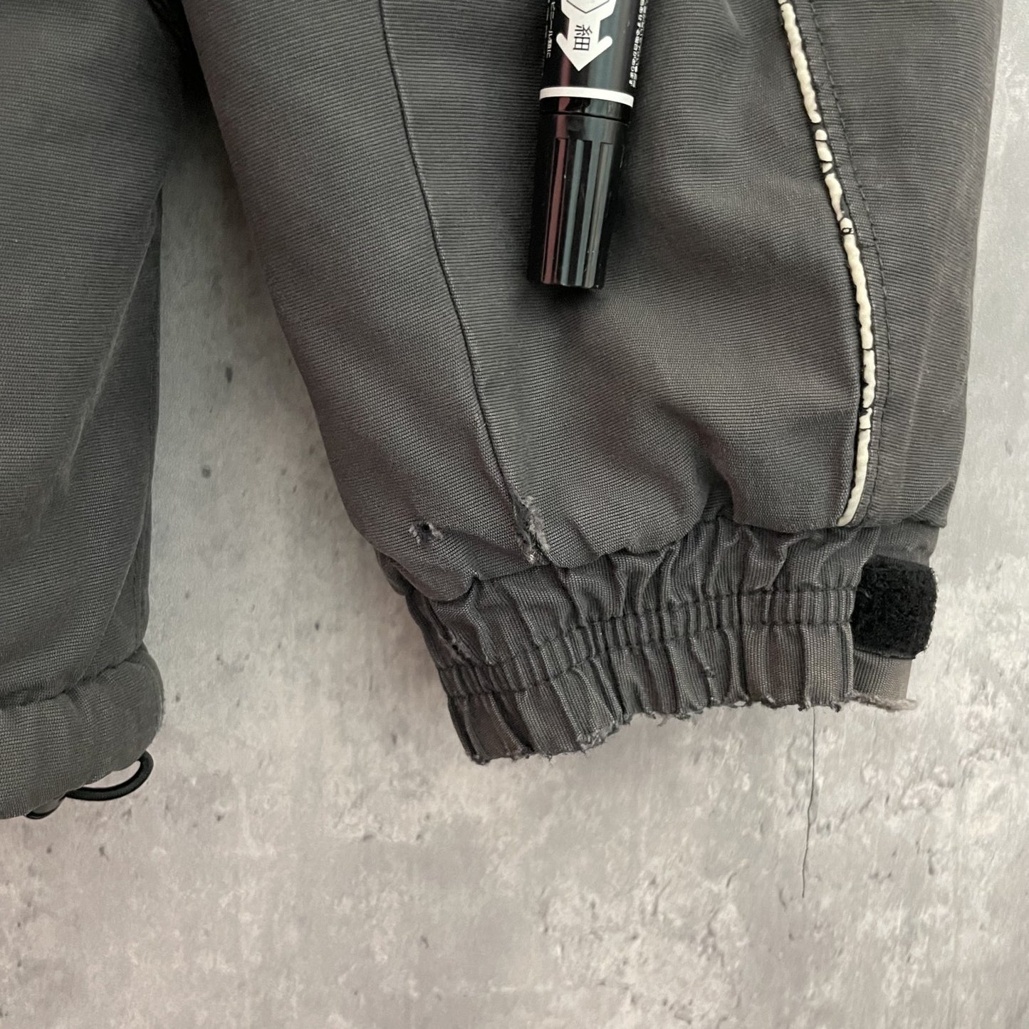 90s vintage 古着 ビンテージ ヘリーハンセン HellyHansen マウンテンジャケット アウトドア ロゴ刺繍