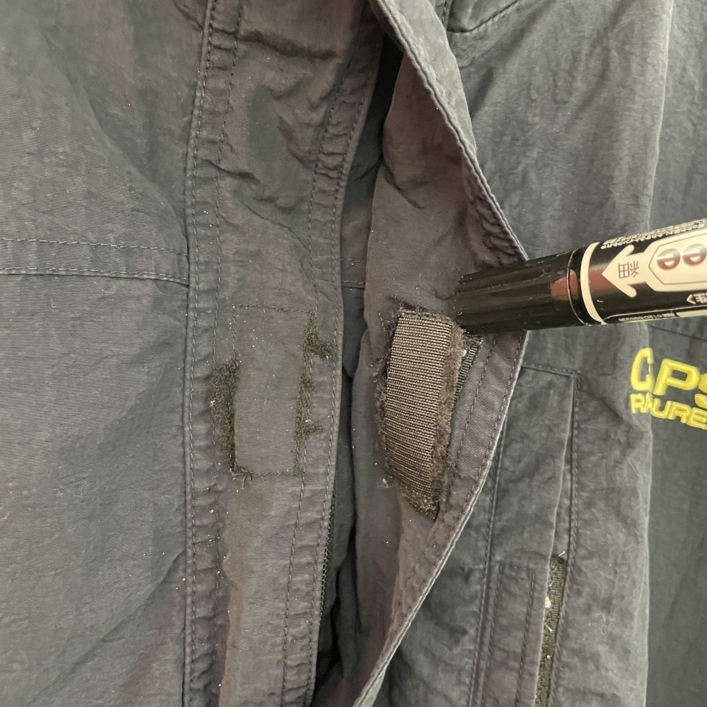 90s vintage 古着 ビンテージ チャップス CHAPS ナイロンジャケット アノラック テック 刺繍ロゴ ドローコード フード付