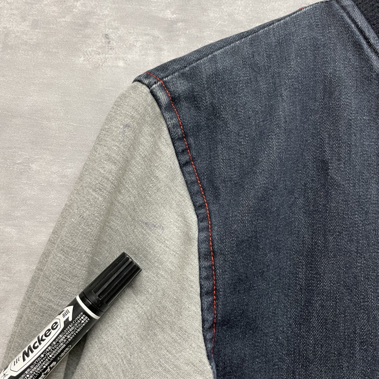 00s vintage 古着 ビンテージ used デニムジャケット 切り返し スタジャン ワンポイントロゴ ストリート スナップボタン