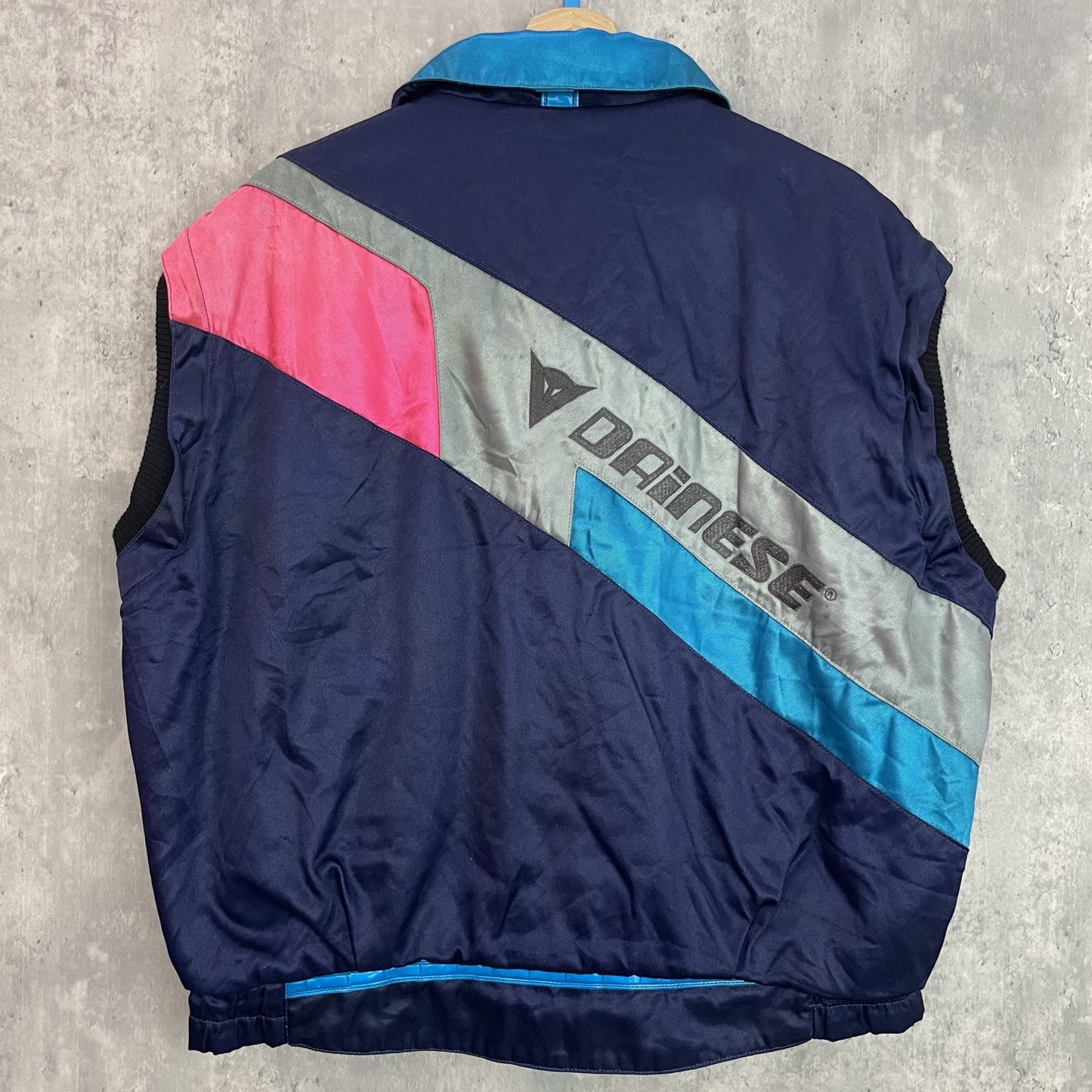 90s vintage 古着　ビンテージ　ベスト　デザイン　モーターサイクル　ジャケット　イタリア　DAinESE ダイネーゼ