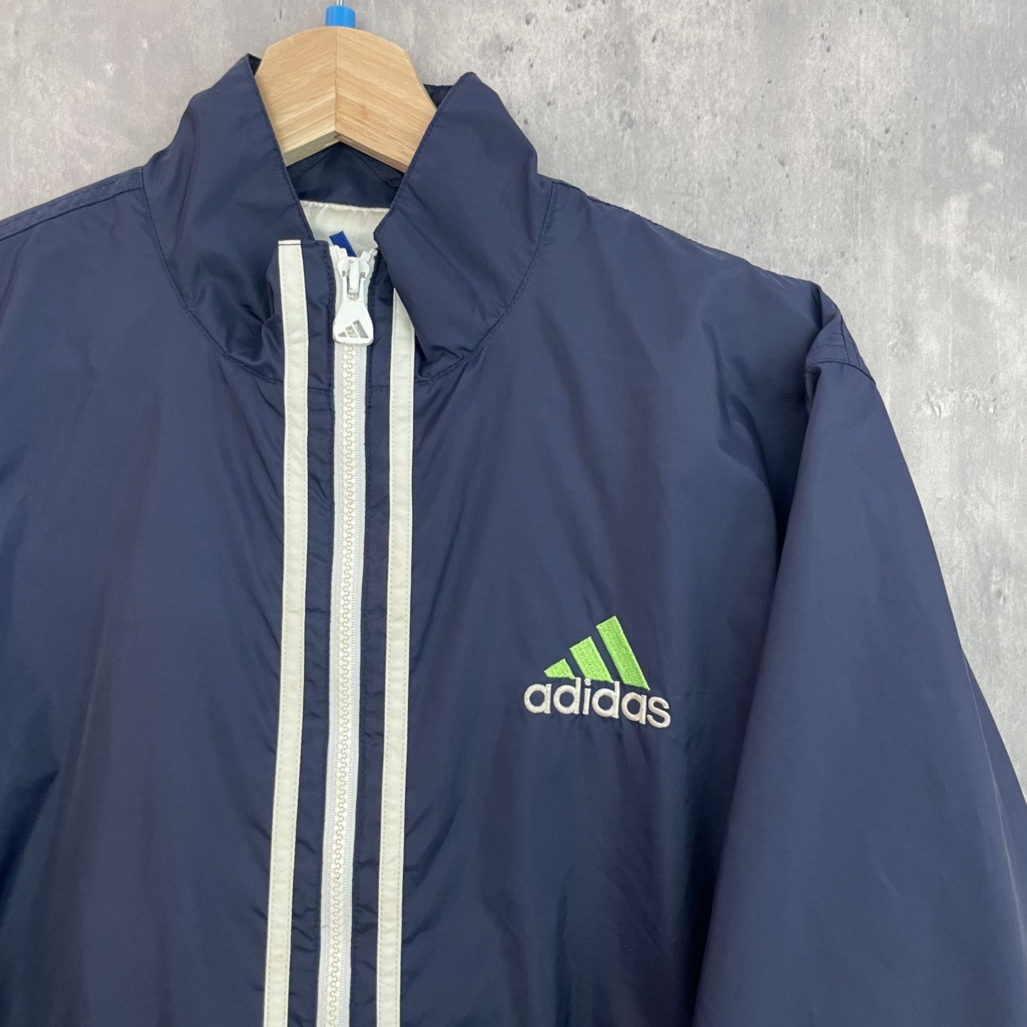 90s vintage 古着　ビンテージ　アディダス　ナイロンジャケット　adidas 三本ストライプ　フルジップ　ネイビー