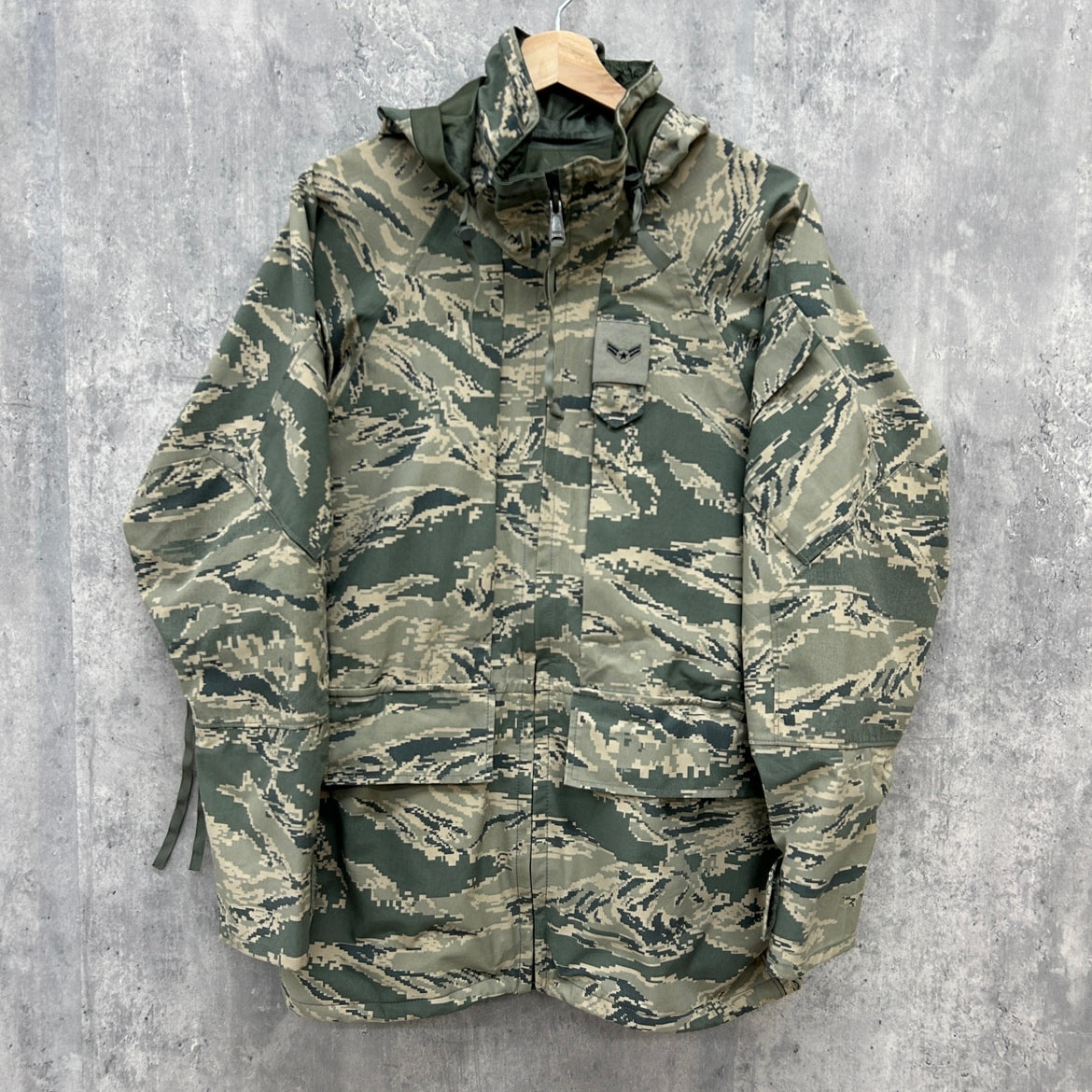 USA製 U.S.ARMY APECS PARKA GORE-SEAM デジカモ ピクセル ミリタリージャケット ナイロン 古着 ビンテージ M相当