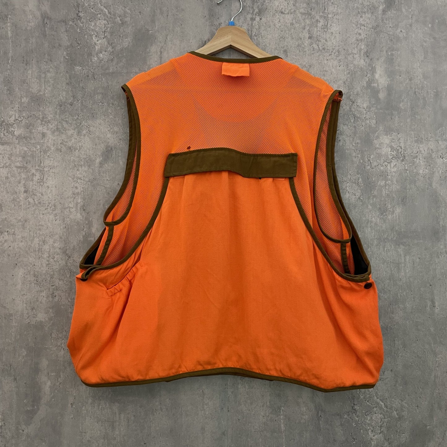 00s vintage 古着　ビンテージ　Remington ベスト アウトドア　バックポケット　オレンジ　メッシュ　