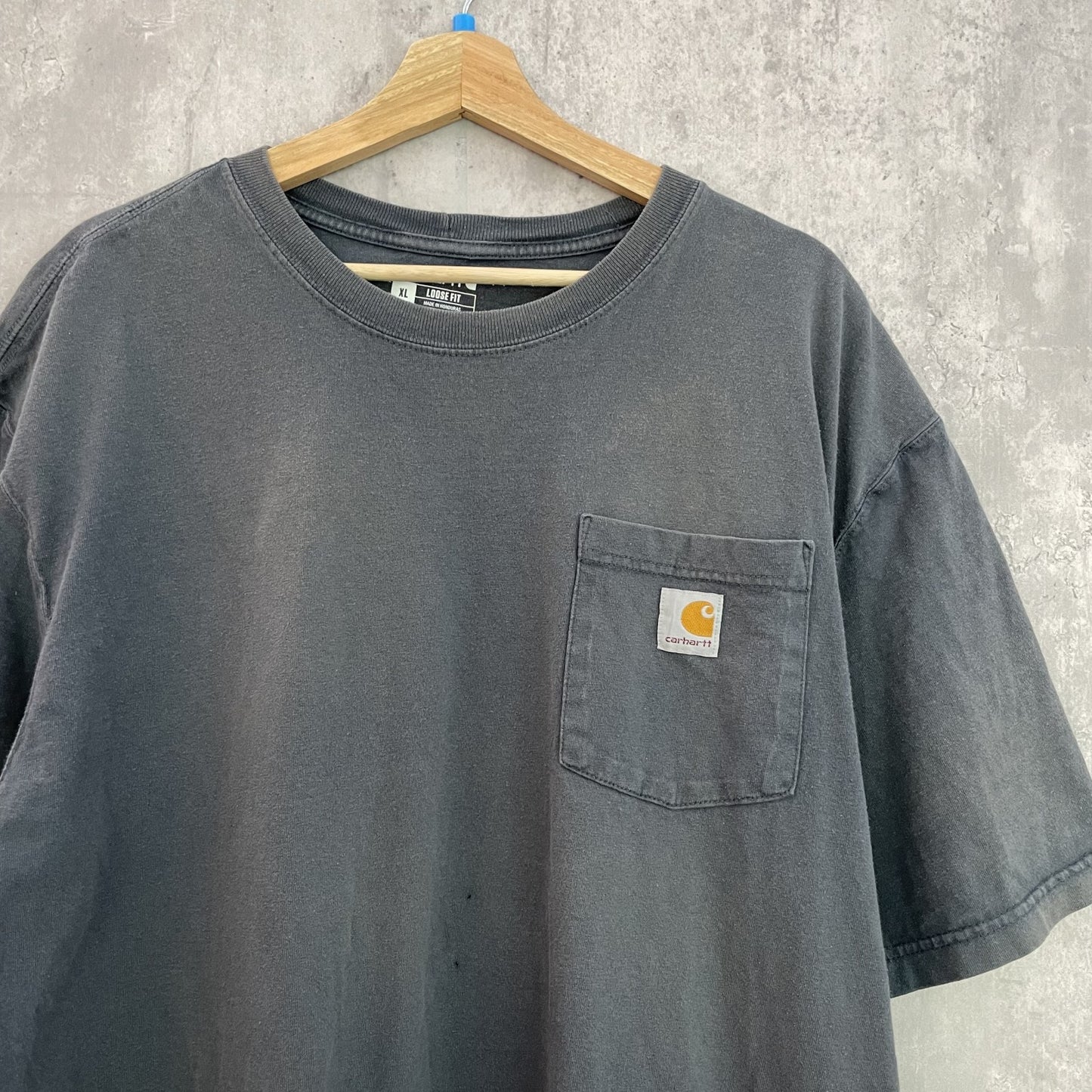 00s vintage 古着　ビンテージ　カーハート　Carhartt Tシャツ　ワンポイントロゴポケット　ストリート　スケーター　グレー