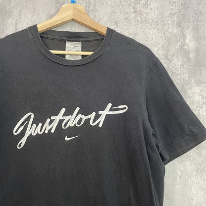 00s vintage 古着　ビンテージ　NIKE ナイキ　Tシャツ　刺繍ロゴ　スポーツ　ストリート　