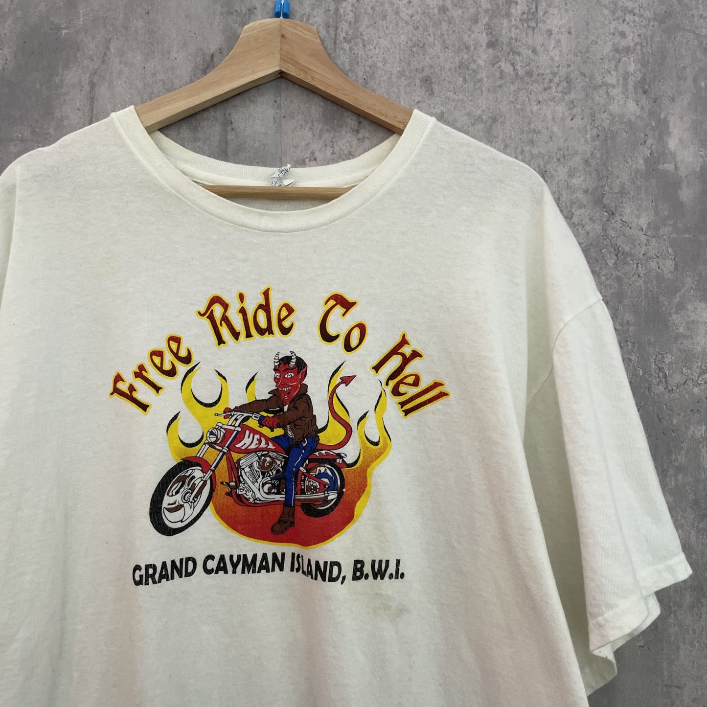 00s vintage 古着　ビンテージ　Tシャツ　オーバーサイズ　フロントプリント　ストリート　スケーター　ホワイト