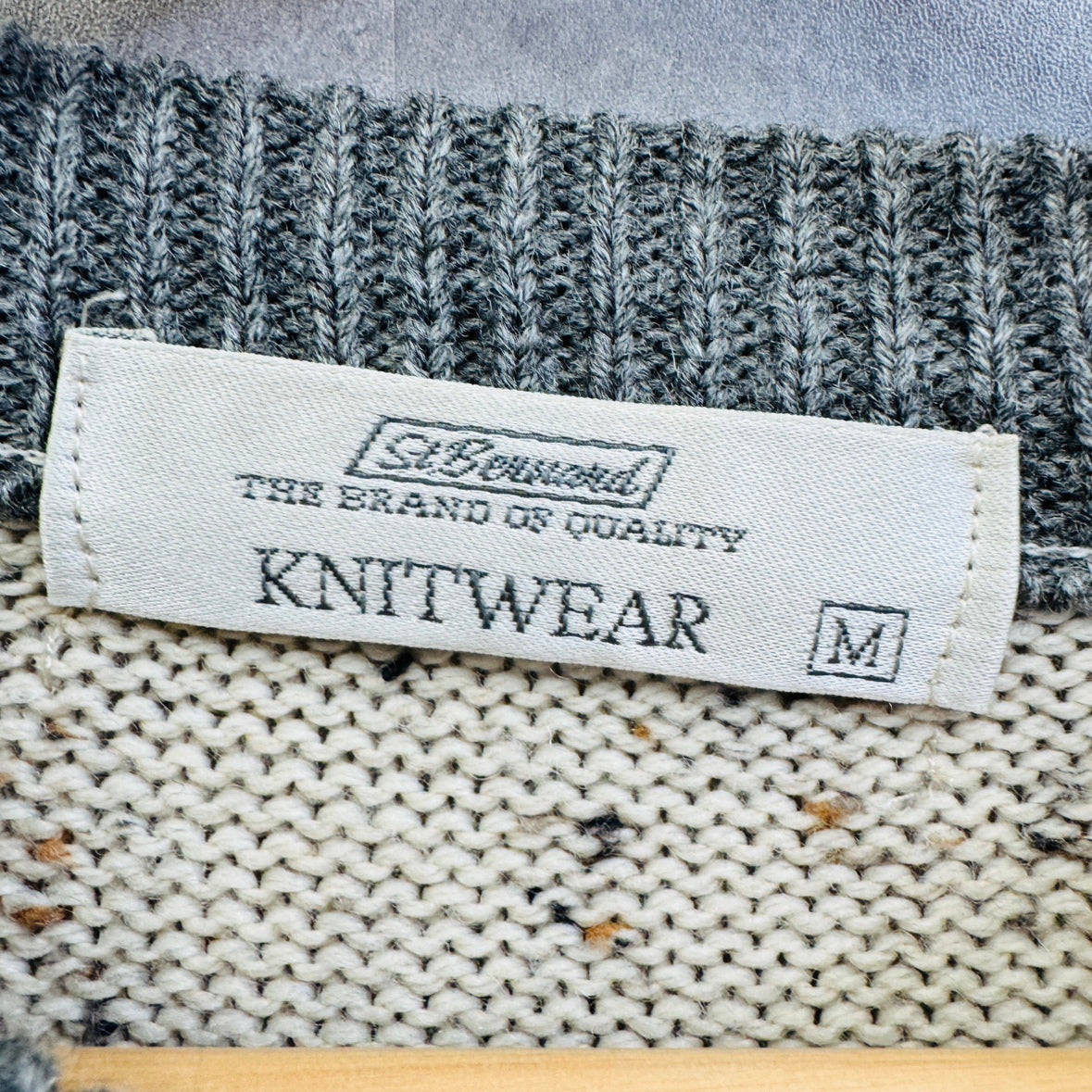 KNITWEA ニットセーター 総柄 Mサイズ 古着