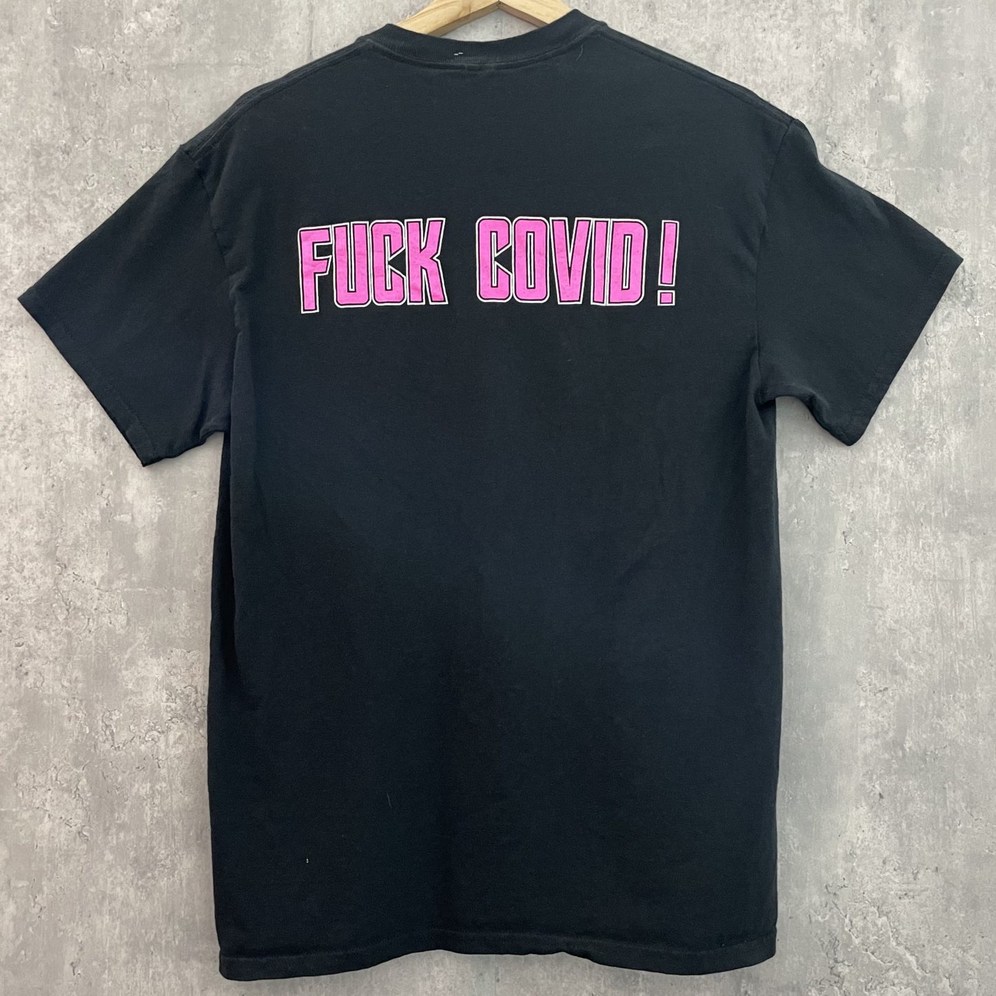 00s vintage 古着　ビンテージ　ギルだん　GILDAN  プリントTシャツ　スチールパンサー　メタル　ストリート　ピンク