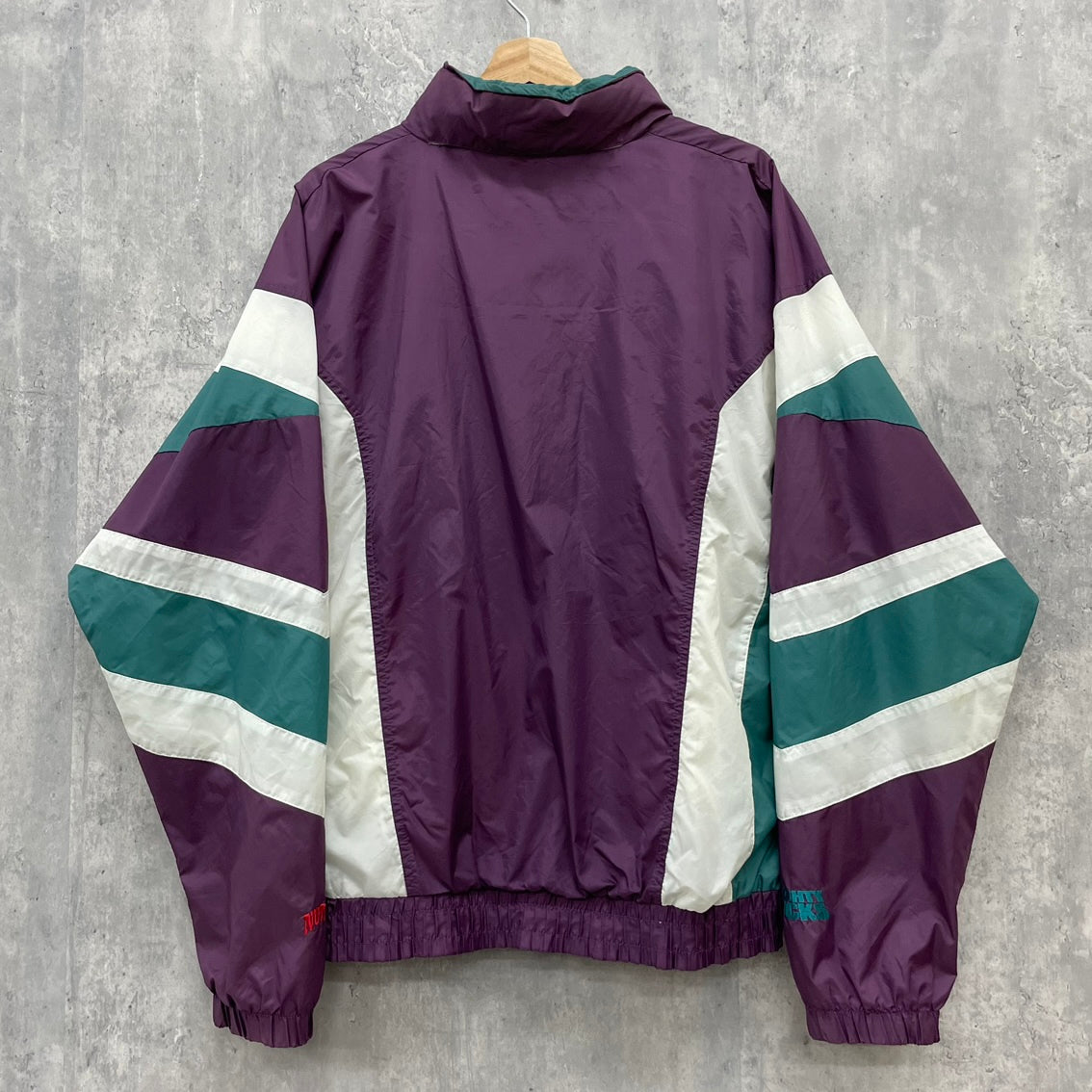 90s NUTMEG NHL MIGHTY DUCKS ナイロンジャケット アナハイムマイティダックス CCM ブルゾン ホッケー チーム系 ライトアウター 古着 L