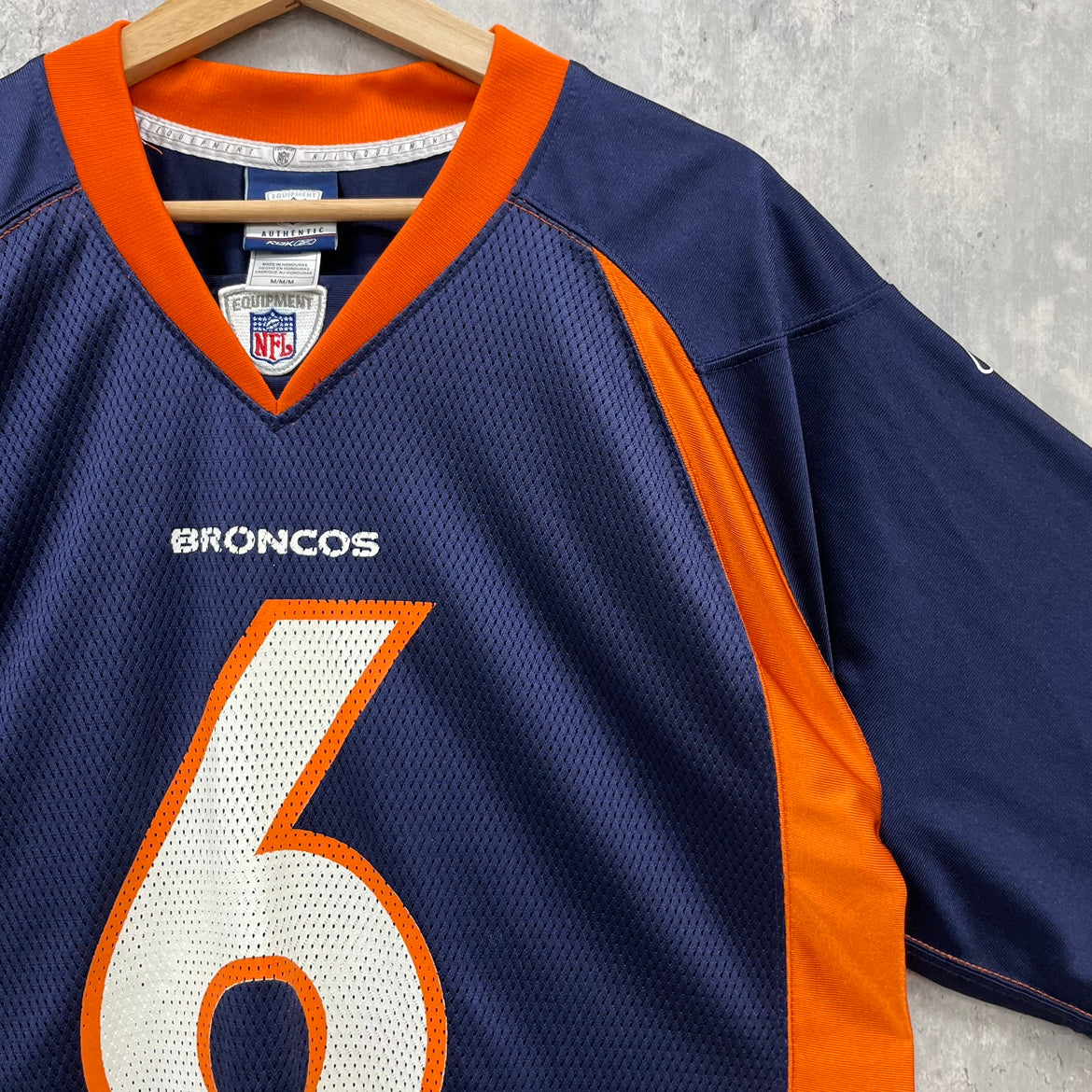 Reebok EQUIPMENT NFL DENVER BRONCOS CUTLER ゲームシャツ リーボック 半袖 Tシャツ 古着 ビンテージ  ネイビー Ⅿ