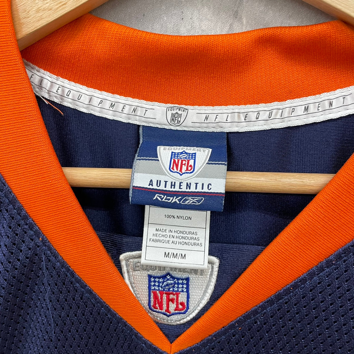 Reebok EQUIPMENT NFL DENVER BRONCOS CUTLER ゲームシャツ リーボック 半袖 Tシャツ 古着 ビンテージ  ネイビー Ⅿ
