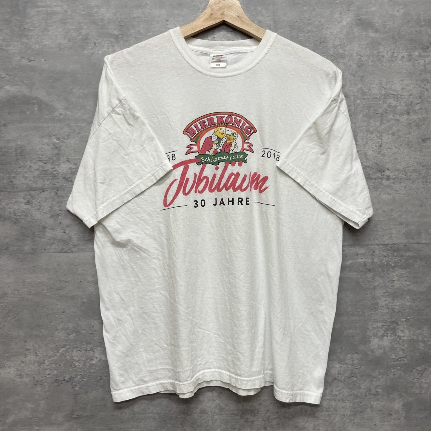 2018 vintage 古着　ビンテージ　フルーツオブザルーム　ホワイト　オーバーサイズ　シティ　ストリート　ビール　フロントプリント