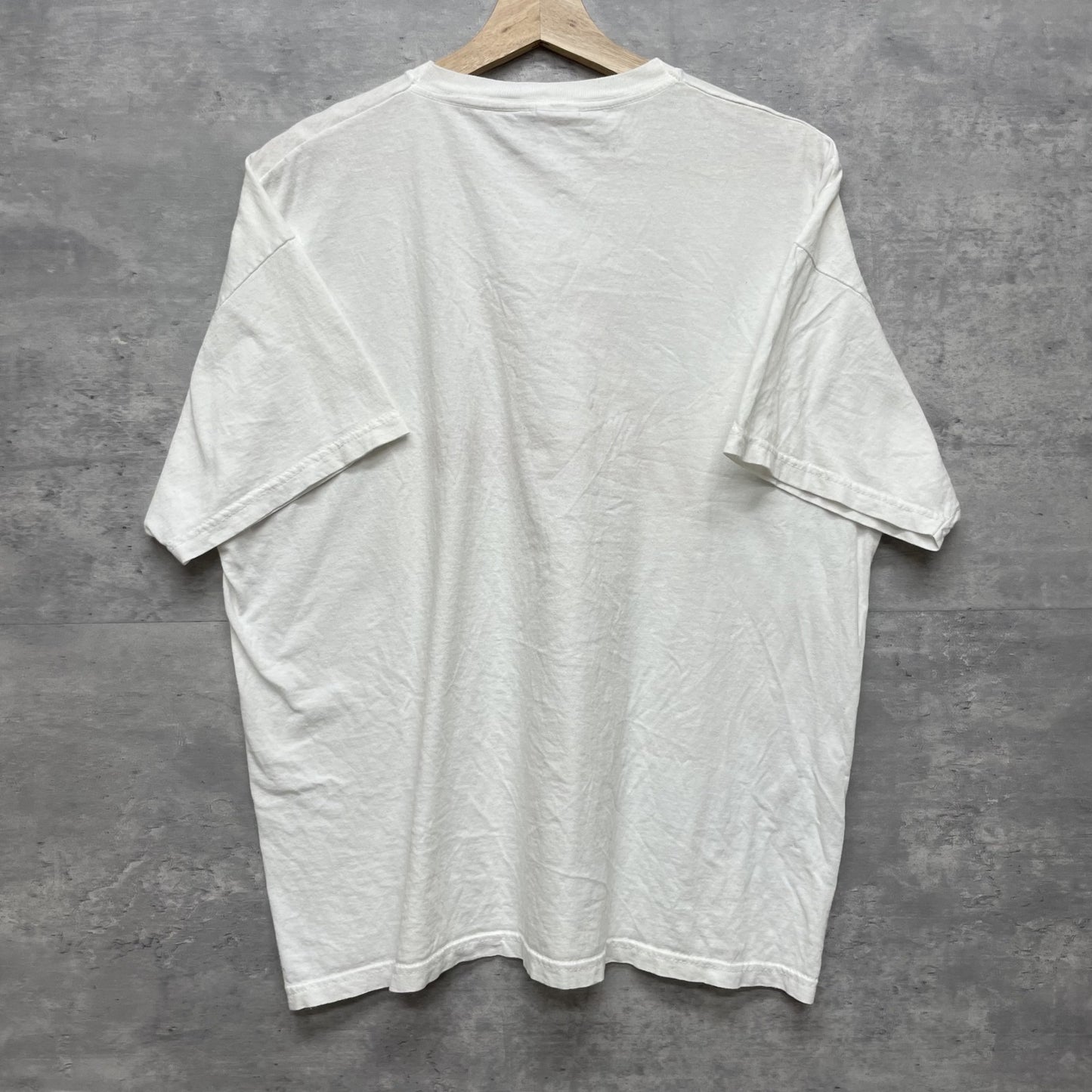 2018 vintage 古着　ビンテージ　フルーツオブザルーム　ホワイト　オーバーサイズ　シティ　ストリート　ビール　フロントプリント