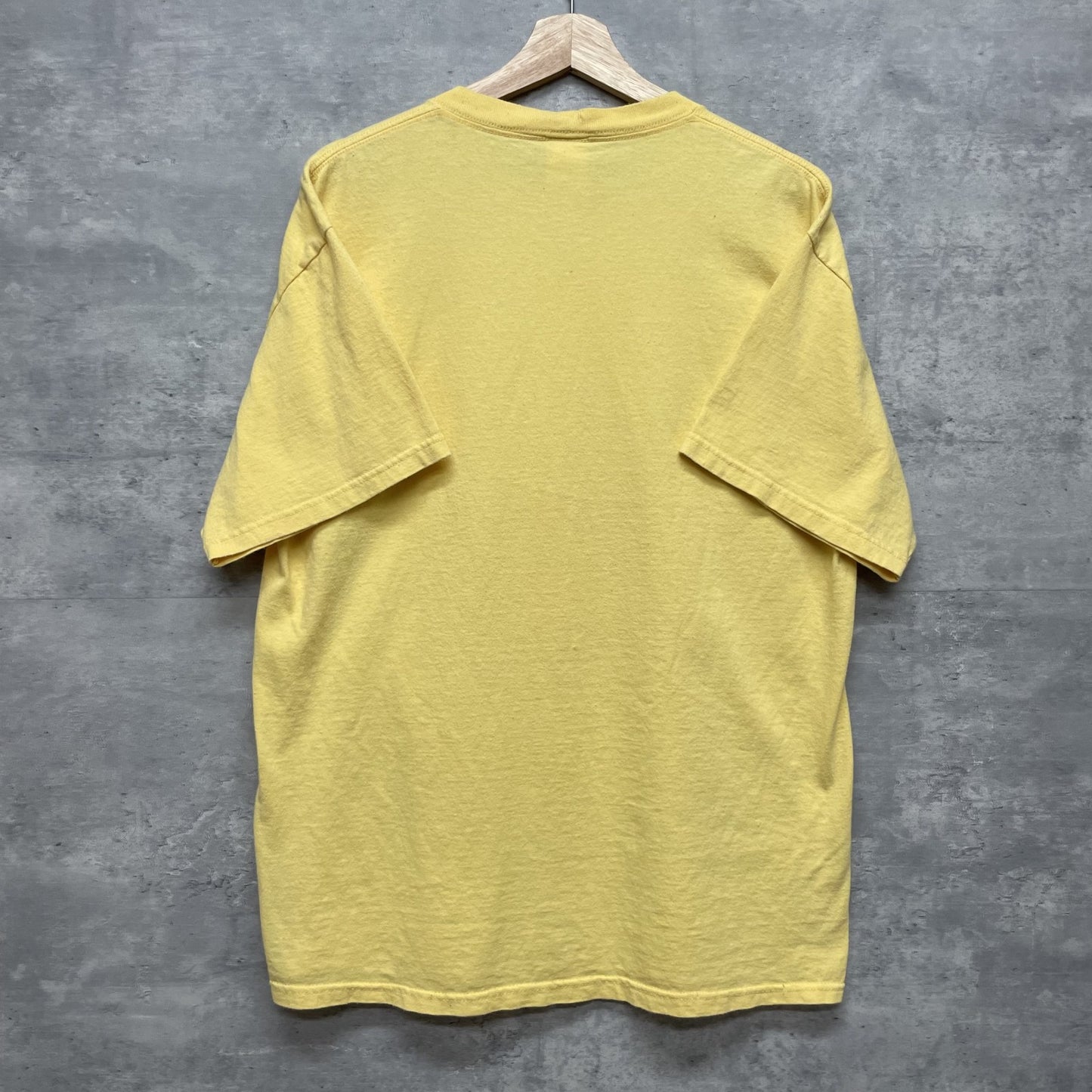 00s vintage 古着　ビンテージ　ディズニー　プーさん　Disney フロントプリント　キャラクター　イエロー
