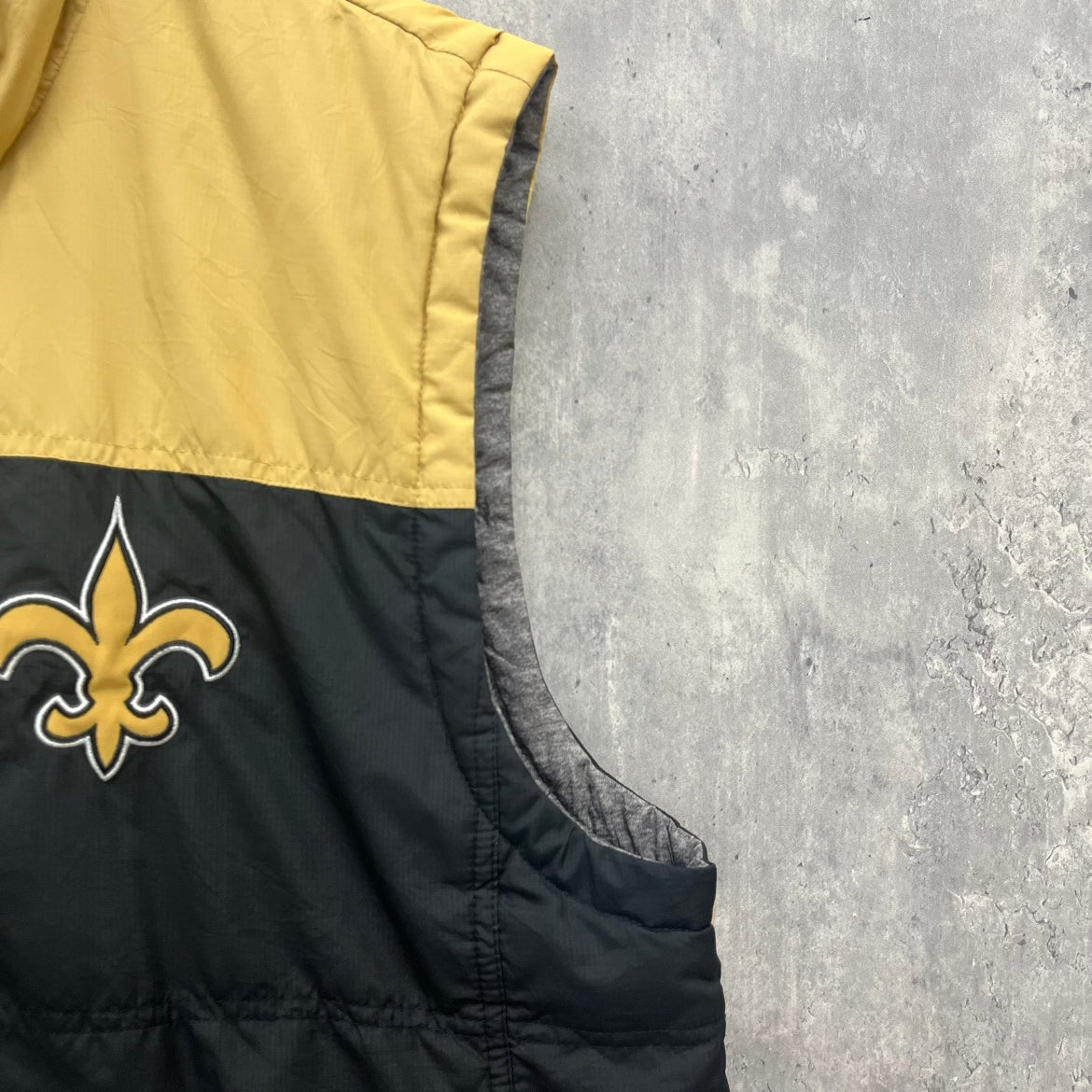 NFL NEW ORLEANS SAINTS リバーシブル中綿ベスト ニューオリンズ・セインツ ジャケット アウター 古着 ビンテージ L相当