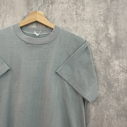 90s vintage 古着　ビンテージ　両シングルステッチ　スケーター　カジュアル　バックプリント　フロント無地