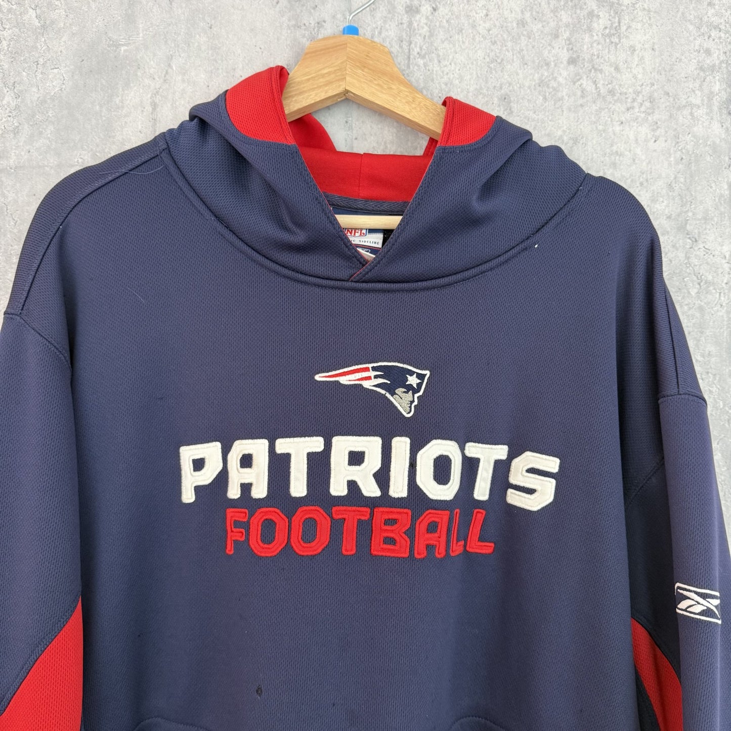 90s vintage 古着　ビンテージ　NFL リーボック　Reebok パーカー　ストリート　スポーツ　ネイビー　レッド