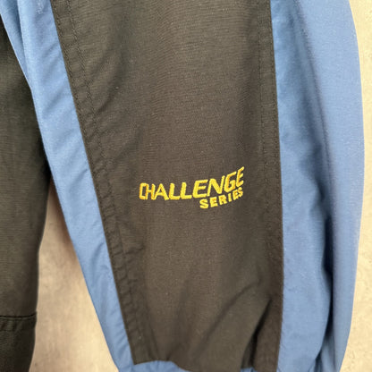 00s vintage 古着　ビンテージ　コロンビア　Columbia 　アウトドア　ナイロンジャケット　刺繍　ストリート　テック