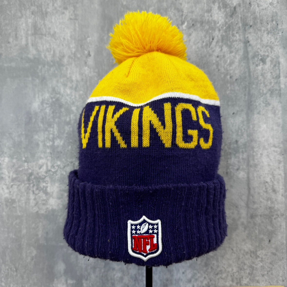 NEWERA NFL VIKINGS ミネソタバイキングオンフィールド ニット帽子