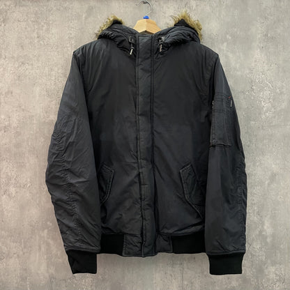 00s vintage 古着　ビンテージ　カーハート　Carhartt 　ボンバージャケット　裏地キルティング　フルジップ　ストリート