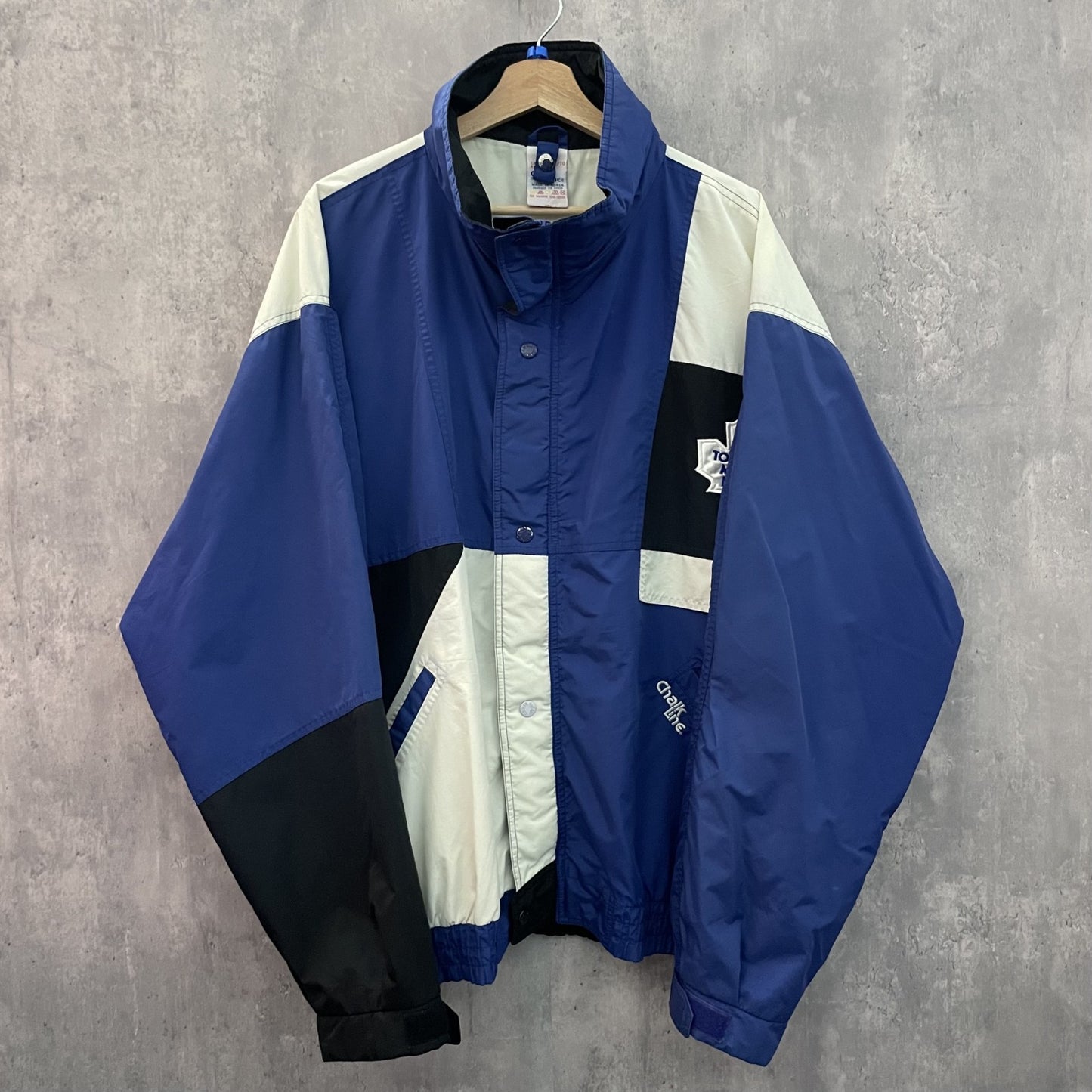 90s vintage 古着　ビンテージ　ナイロンジャケット　チョークライン　スポーツチーム　Chalk line メープルリーフス