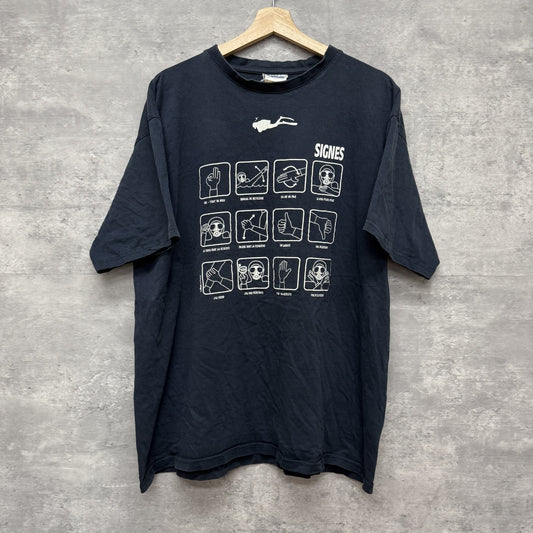 00s プリントTシャツ　シティ　ストリート　オーバーサイズ　ダイバーサイン　SIGNESTシャツ　ネイビー