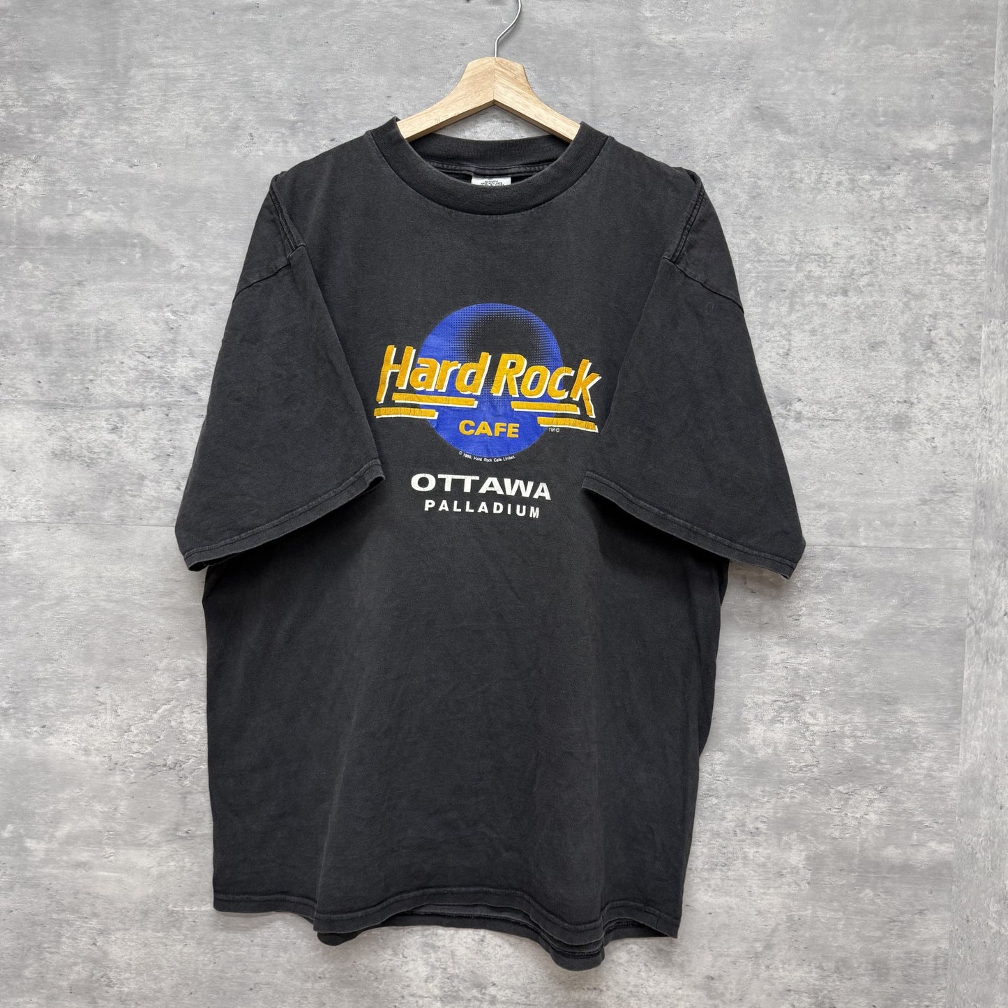 USA製　80s 90s vintage 古着　ビンテージ　アメリカ製　ハードロック　HardRock カジュアル　シティ　フロントプリント