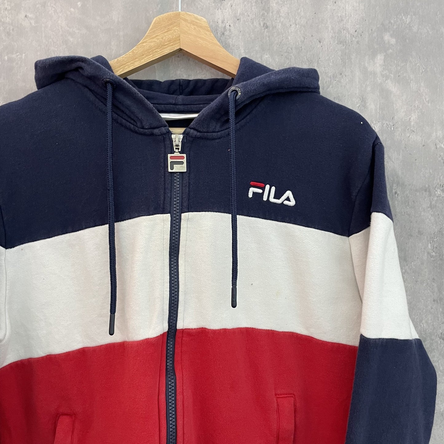 00s vintage 古着　ビンテージ　フィラ　FILA パーカー　フルジップ　バックロゴ　メンズ