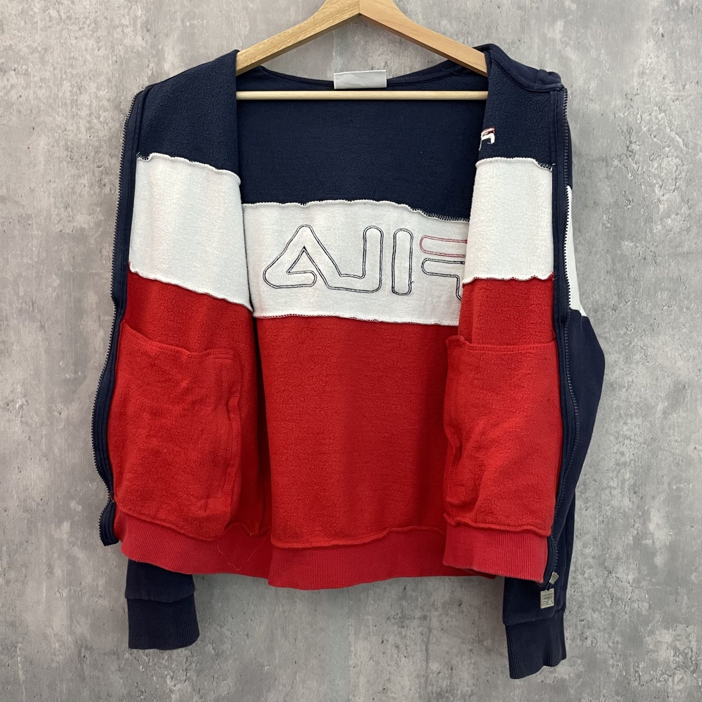 00s vintage 古着　ビンテージ　フィラ　FILA パーカー　フルジップ　バックロゴ　メンズ