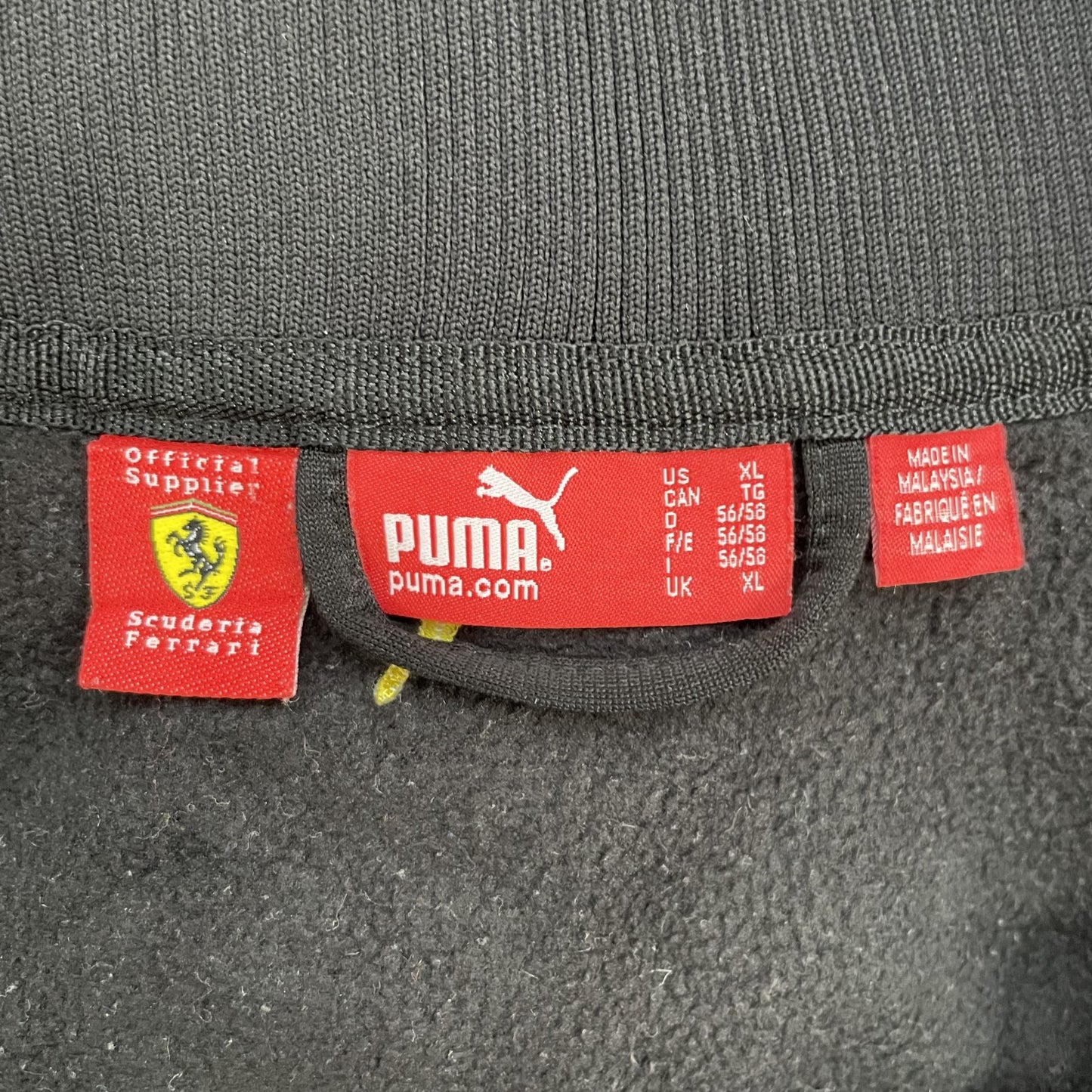 00s vintage 古着　ビンテージ　プーマ　PUMA ニット　Ferrari ジップアップ　企業　スポーツカー　フロントロゴ　フェラーリ