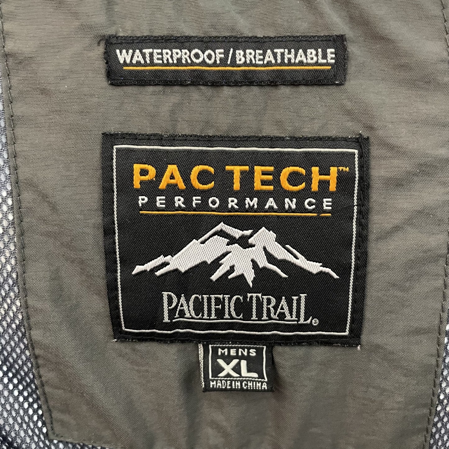 00s vintage 古着　ビンテージ　マウンテンパーカー　パシフィック　PACIFIC TRAIL 裏地メッシュ　無地　アウトドア