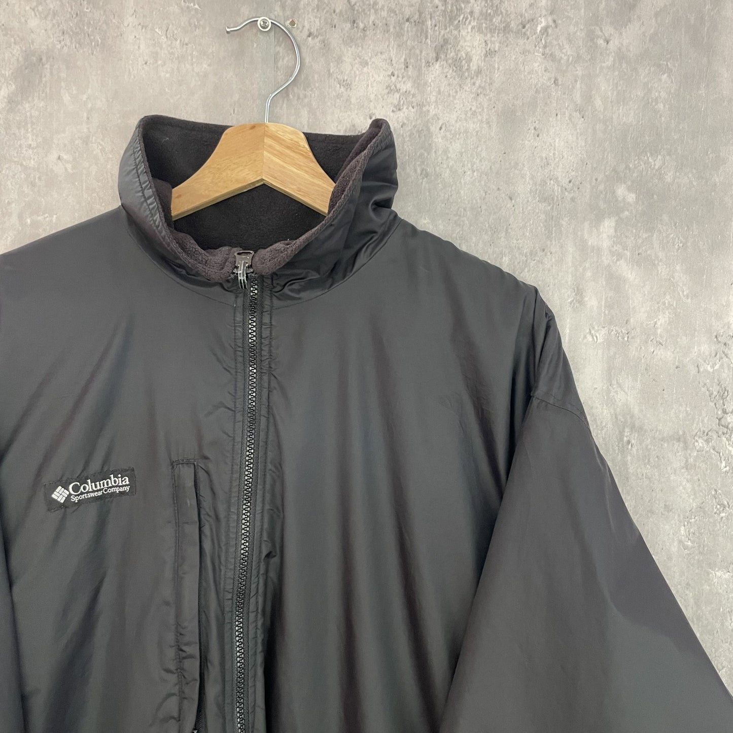 90s vintage Columbia 古着　ビンテージ　コロンビア　ナイロンジャケット　ブラック　テック　アウトドア　ジップアップ