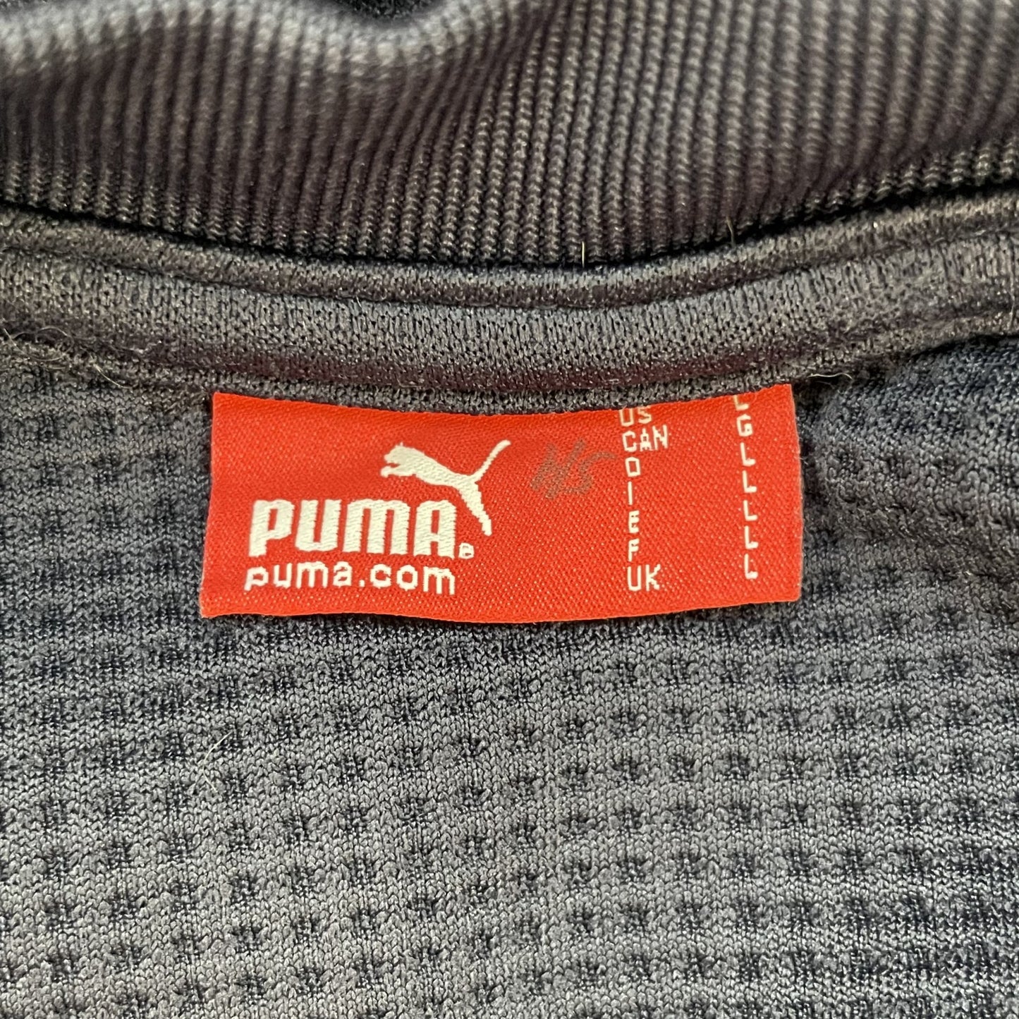 00s vintage 古着　ビンテージ　プーマ　PUMA トレーナー　フロント刺繍　サッカー　スポーツ