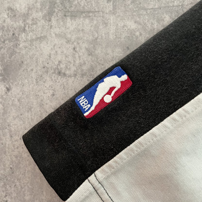 00s vintage 古着　ビンテージ　NIKE ナイキ　NBA ストリート　フロントロゴ　Vネック　半袖シャツ